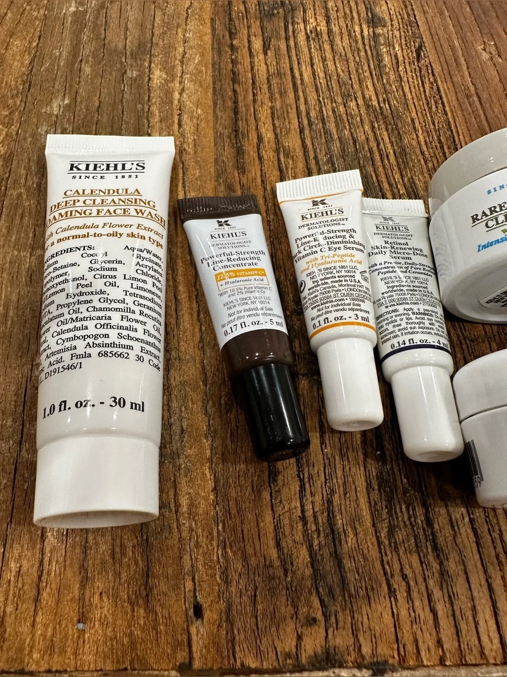 Kiehl's Skincare Collection - White, Navy, Brown several sample and small size - Picture 3 of 12